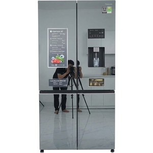 Tủ lạnh Panasonic Inverter 621 lít NR-XY680YMMV 
